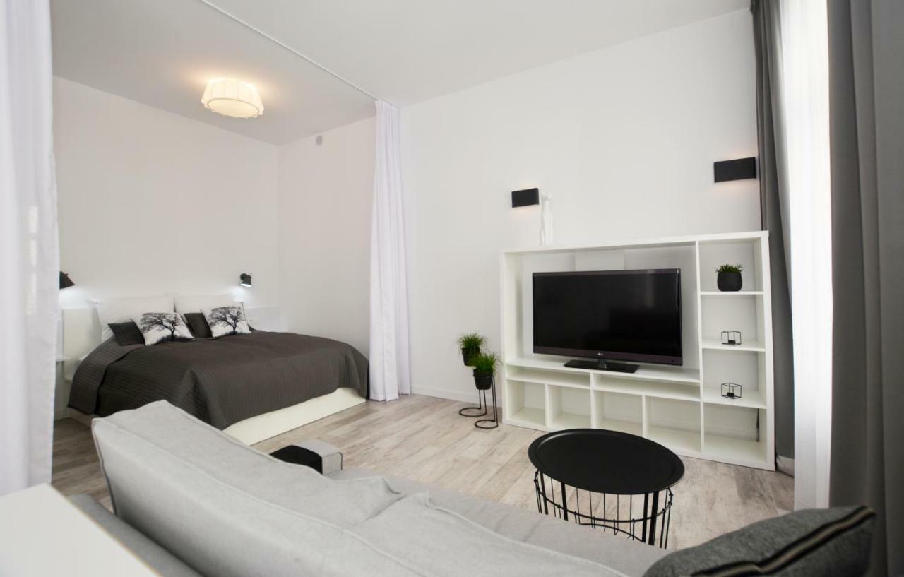 Apartament Towarowa Kolobrzeg Apartment Bagian luar foto