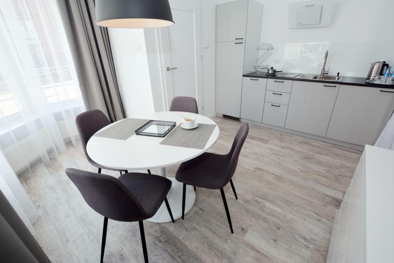 Apartament Towarowa Kolobrzeg Apartment Bagian luar foto